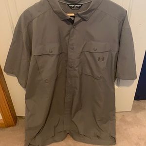 Men’s Under Armour Button Down Shirt- Size XXL.